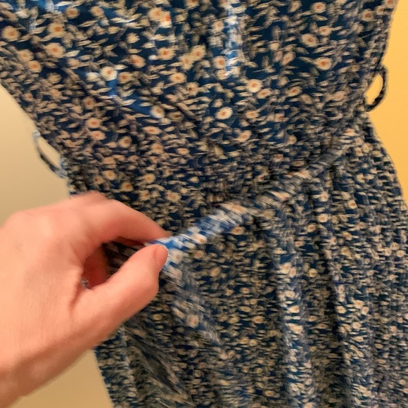 NWOT Unity Ditsy Floral Print Belted Cami Dress - Picture 4 of 9